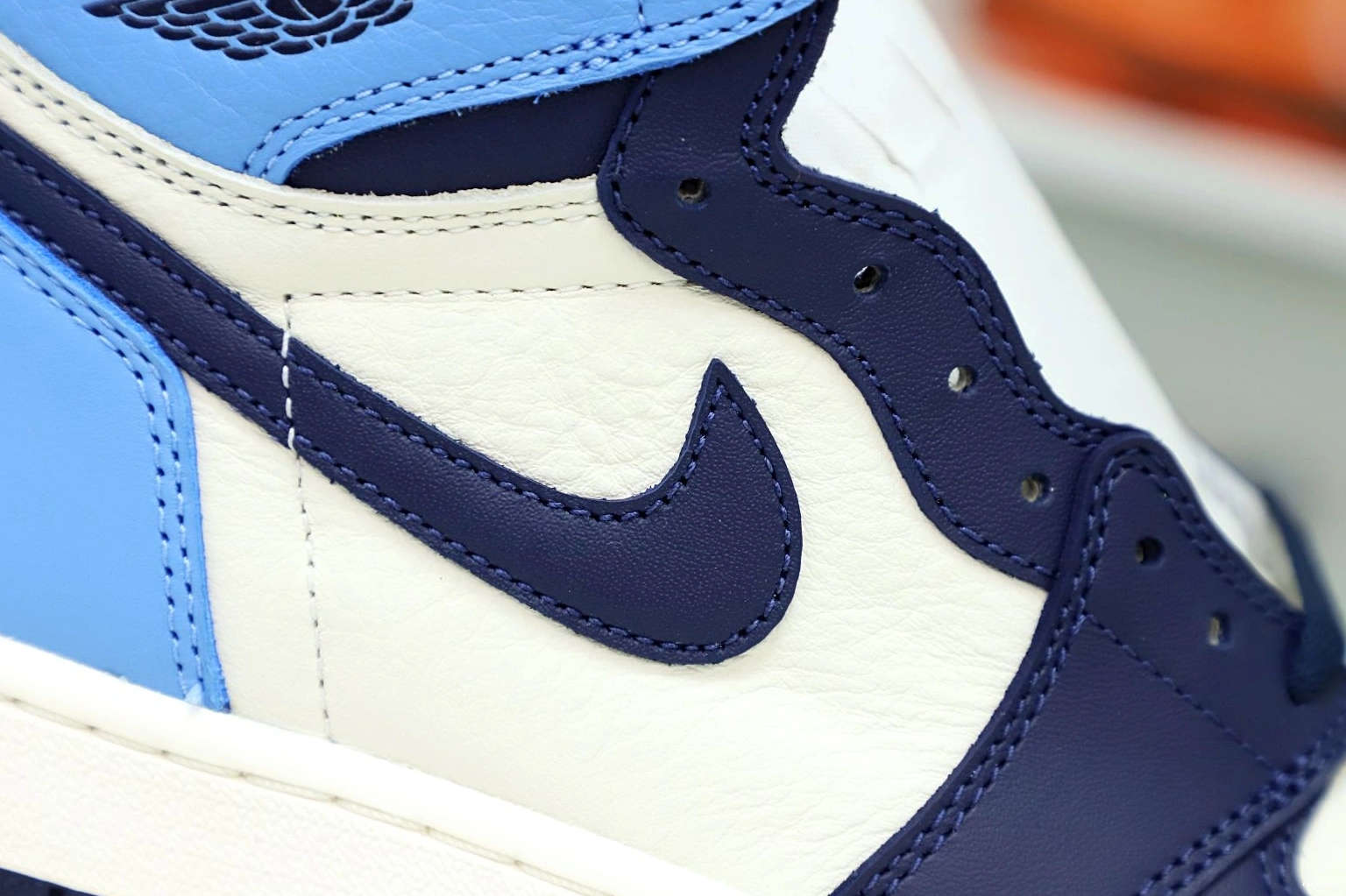 AIR RETRO 'OBSIDIAN' HIGH JORDAN OG 1 0727